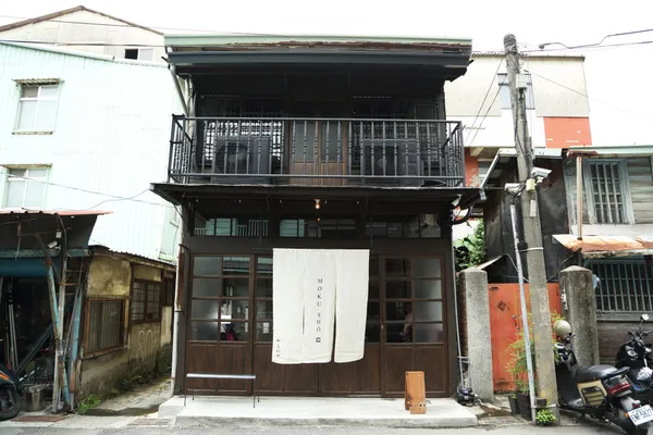 百年市場旁的靜好木屋-木商珈琲.jpeg