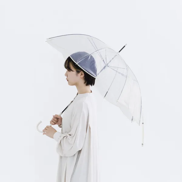 雨傘化身美麗花瓣
