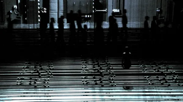 Papaioannou_NOWHERE_2009_04_Photo by Alekos Yianna