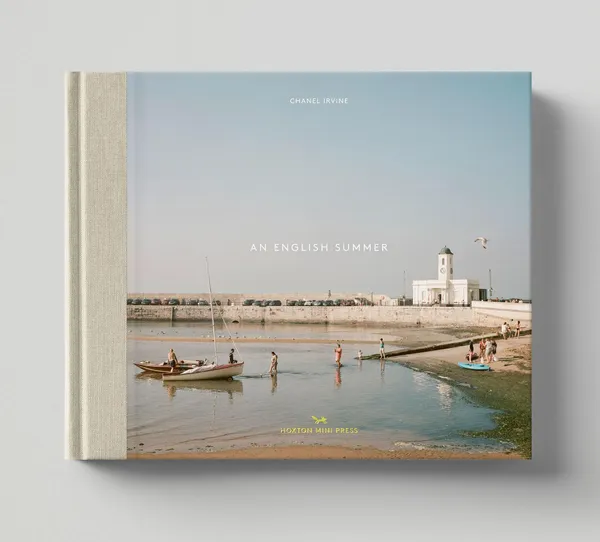 Chanel Irvine 攝影書《An English Summer》