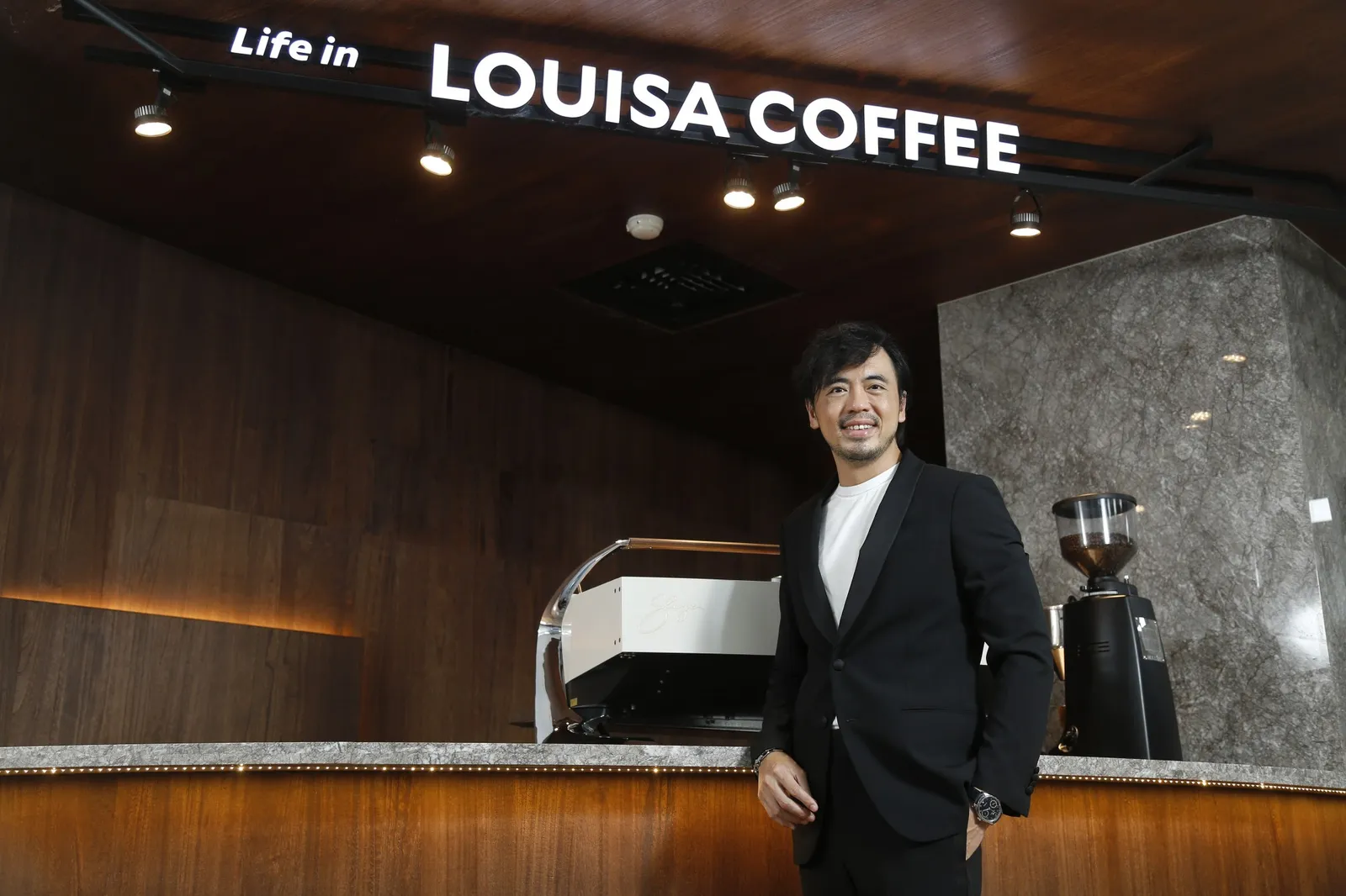 路易莎廣設逾 500 家分店，靠 3 種「精實展店」策略躍連鎖咖啡龍頭