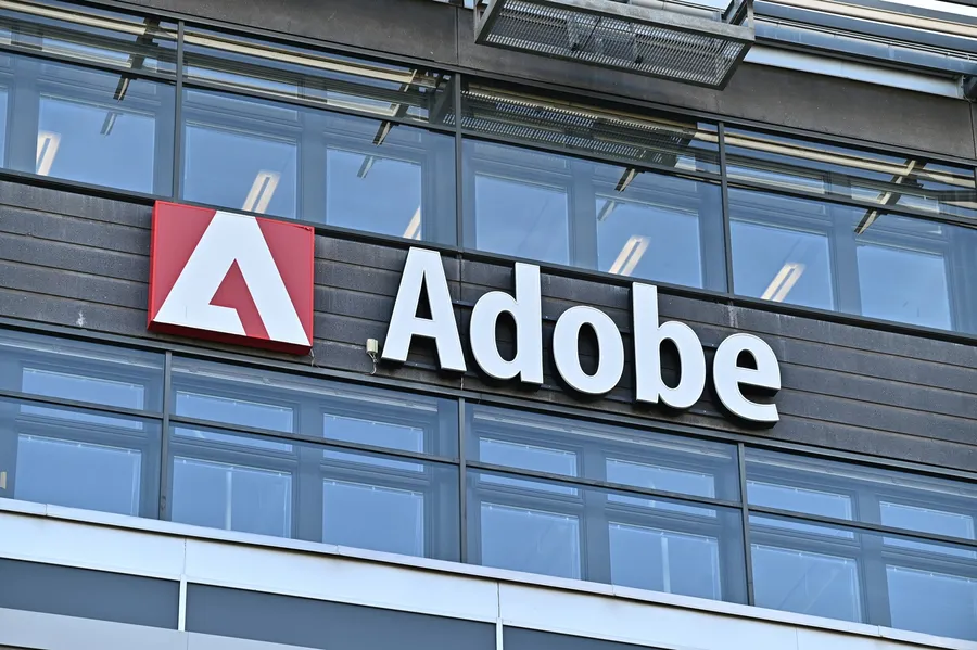 財報分析｜Adobe Q3表現亮眼，AI圖像工具Firefly、收購Figma成最大看點！