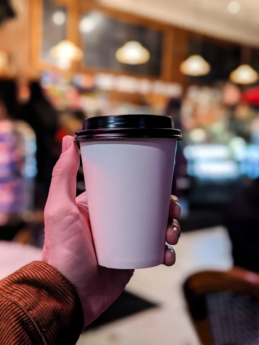 紙杯、紙吸管竟沒比較環保？瑞典大學研究證實跟塑膠杯一樣有毒