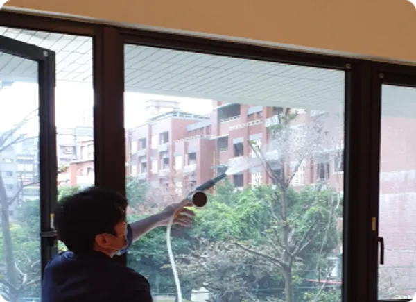 樂居驗屋窗框滲水測試