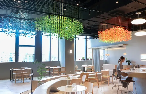 Amanda McCavour_新店裕隆城 TOK