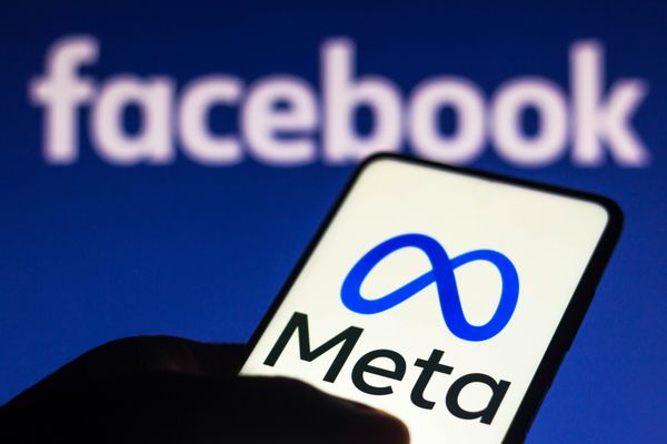  你的 Facebook  社團還在嗎？Facebook 無預警砍社團，Meta 認錯急修復