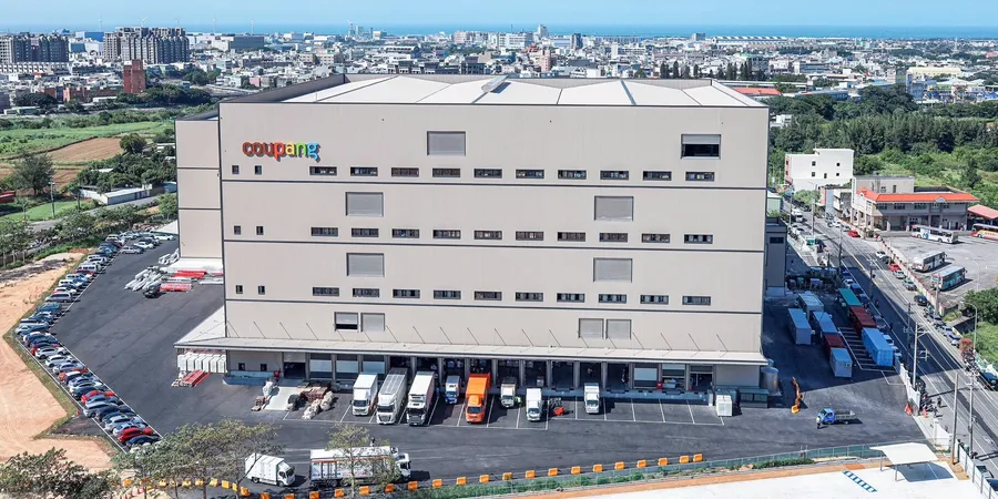 雙11最強敵人，Coupang再開第二座物流中心！創辦人大讚台灣「投資寶地」，他看到什麼？