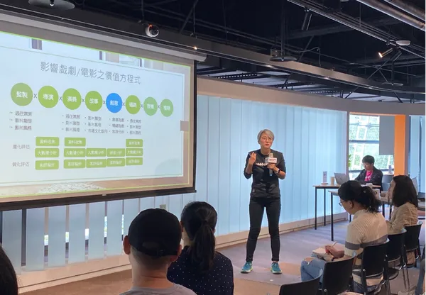 麟數據科技策略長謝佩芳 