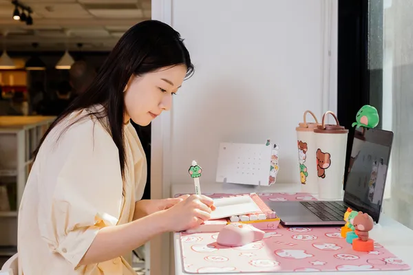 LINEFRIENDS minini辦公室_1