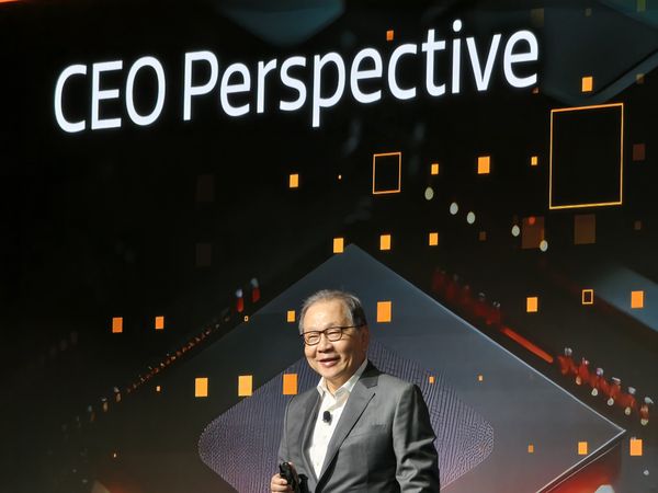  聯發科營收創新高，股價卻跌近 3 成！AI 還在成長，市場在擔心什麼？