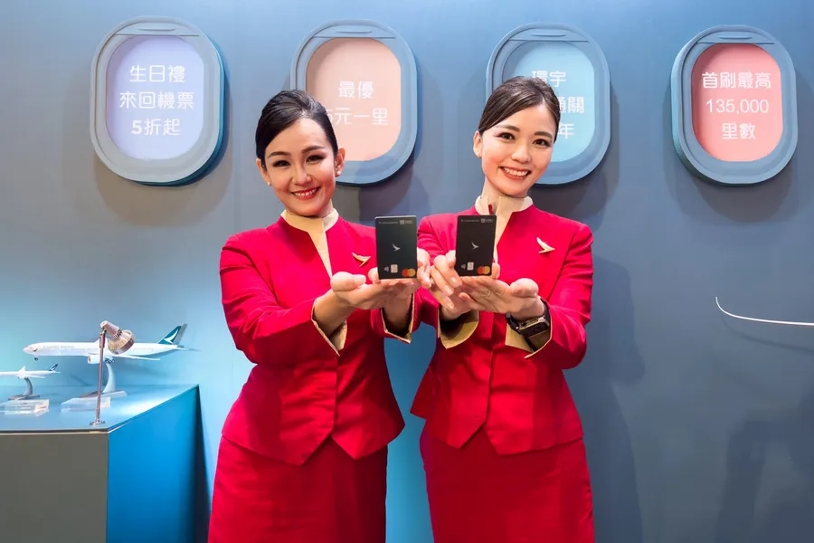 航空卡「老玩家」出招！台新國泰航空聯名卡升級，3大亮點抓住舊客＋新客