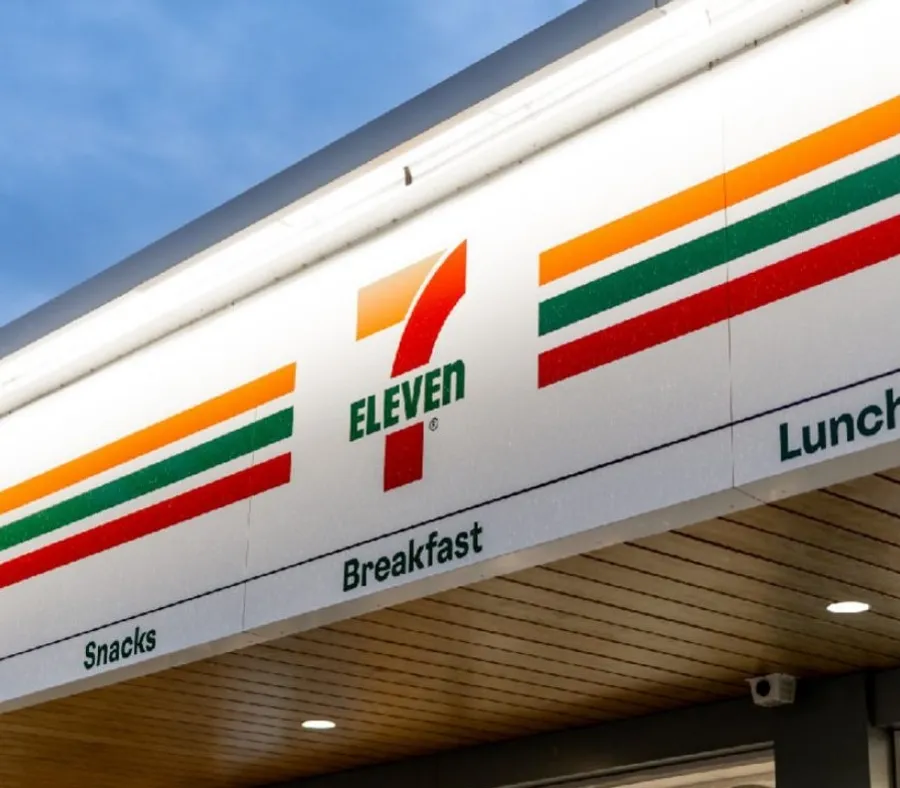 「真的太浮誇了！」7-11又在台南開超大店，湖美商場一次集結星巴克、康是美、精品巧克力