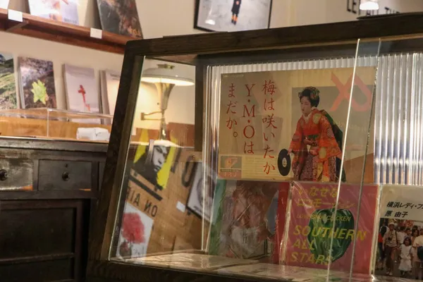 小島裡 原耕一展覽