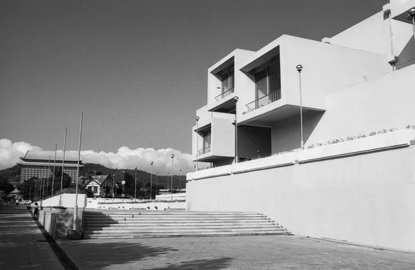 「摩登生活：臺灣建築1949-1983」