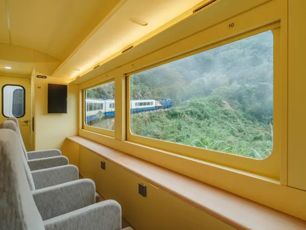 阿里山林鐵改裝車廂《栩悅號》