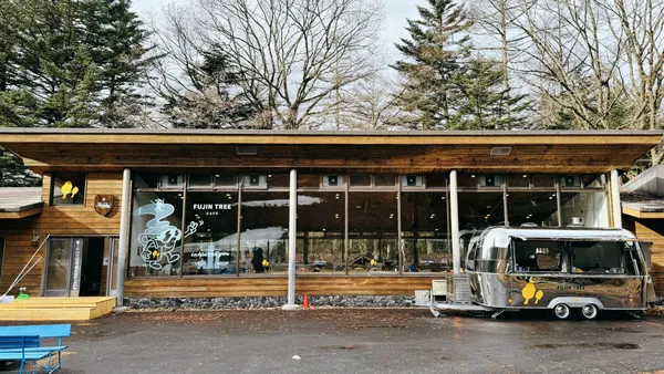 富錦樹咖啡進駐輕井澤滑雪場！期間限定「雪中咖啡屋」，打造獨棟百坪店鋪、眺望壯闊山景
