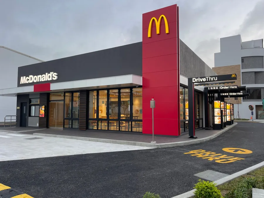 吃漢堡變奢侈... 麥當勞淨利大減12%！「5美元套餐」能重獲顧客青睞嗎？