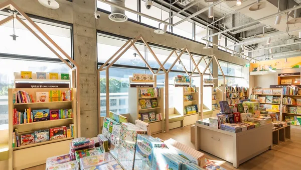 誠品生活松菸「24小時書店」