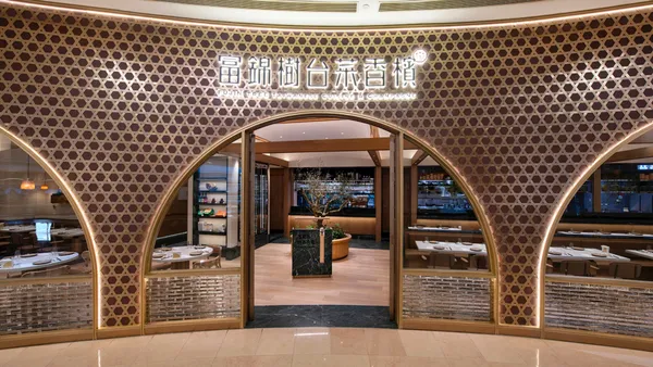 「富錦樹台菜香檳」101 旗艦店新開幕！以花蓮蛇紋岩打造奢華空間、6 款限定菜色等 4 大亮點