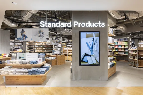 台北首間「Standard Products」進駐明曜百貨1.jpg