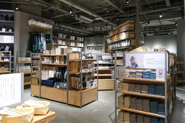 台北首間「Standard Products」進駐明曜百貨13.jpg