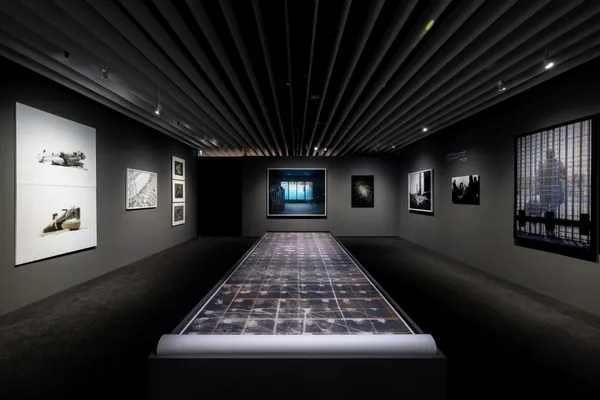 忠泰美術館《文明：當代生活啟示錄》_破裂