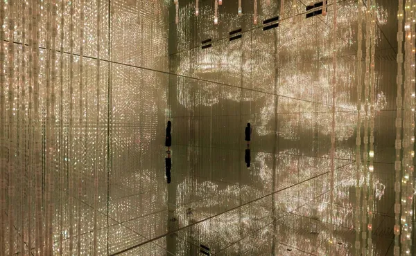 直擊東京麻布台之丘「teamLab 無界」