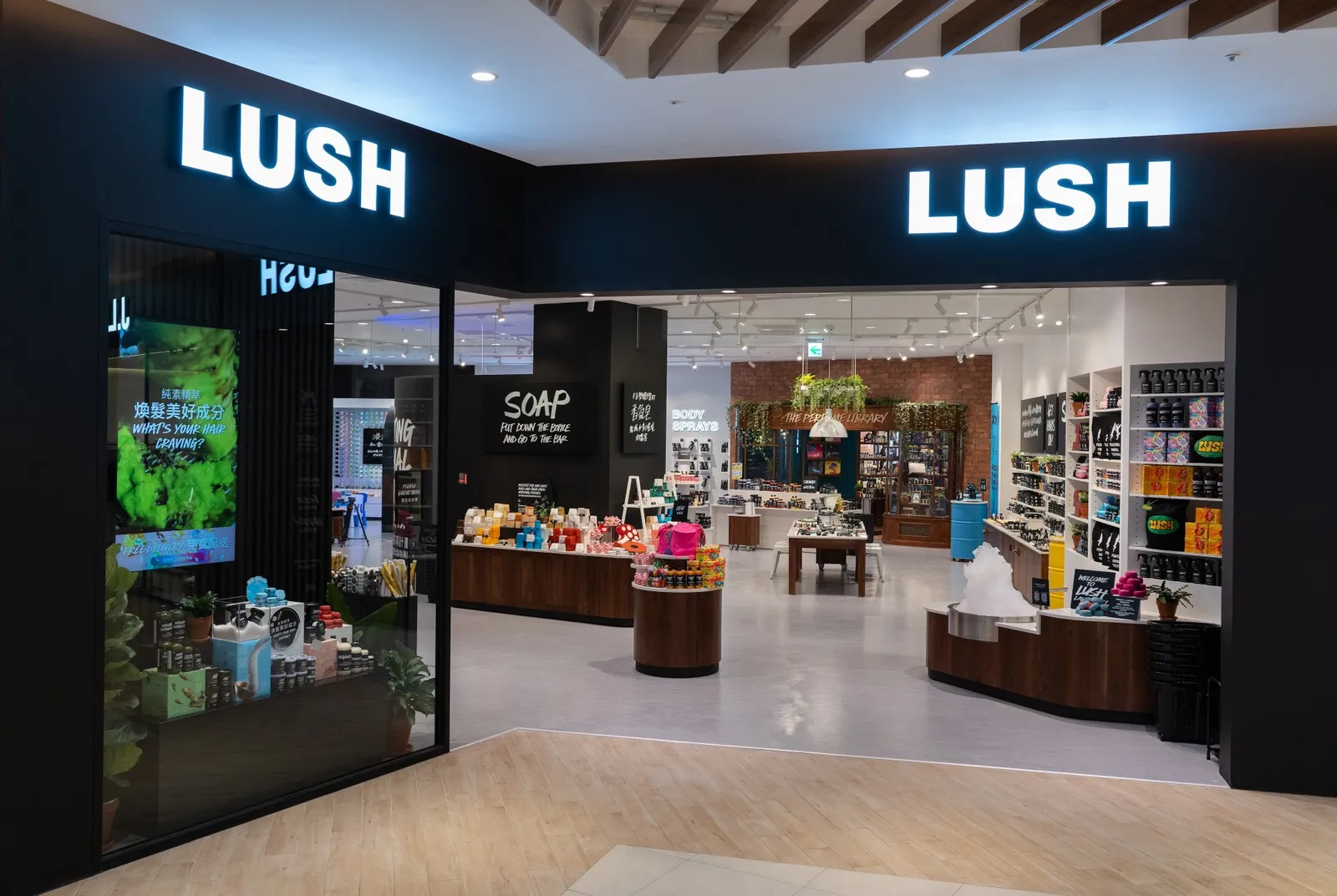 LUSH 進駐台中 LaLaport，百坪門市靠 3 亮點打造互動感