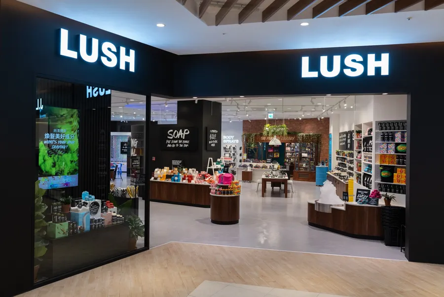 LUSH 進駐台中 LaLaport，百坪門市靠 3 亮點打造互動感
