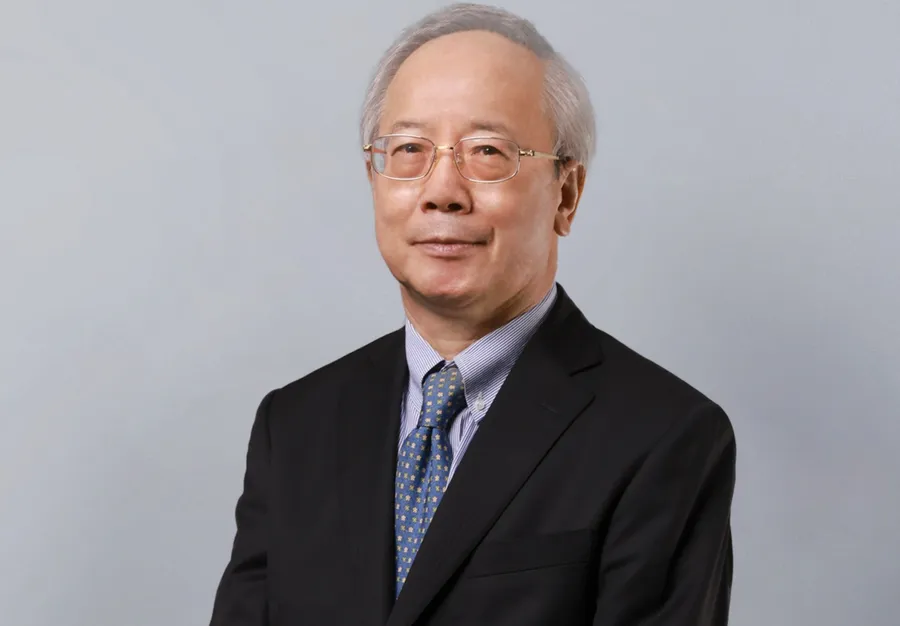 開發金董事長黃思國75歲退休請辭！被譽為台灣「信託教父」，誰接棒？