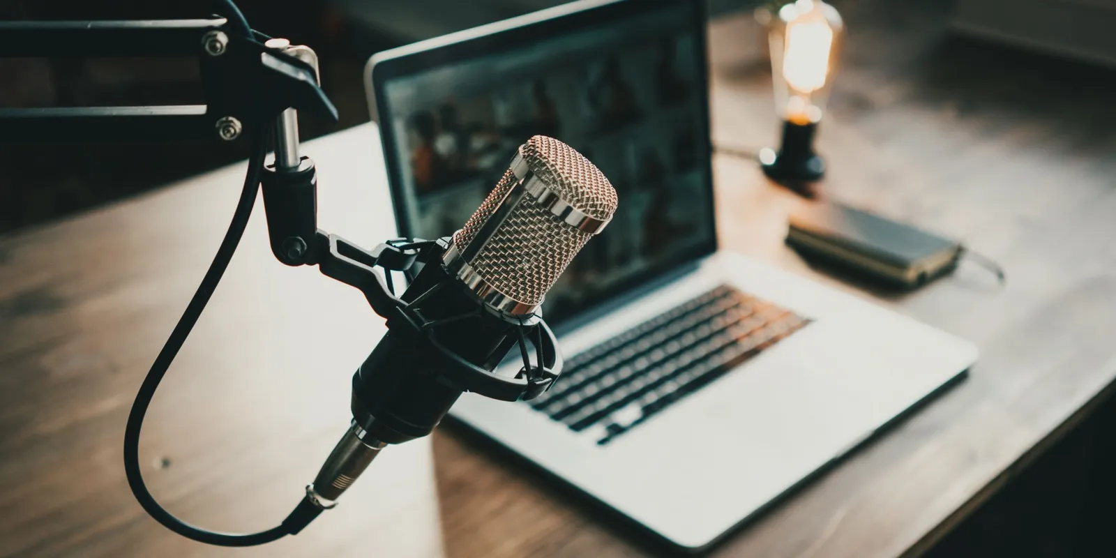 Podcast 廣告市場規模突破 22.8 億美元！關鍵數據與趨勢解析一次看