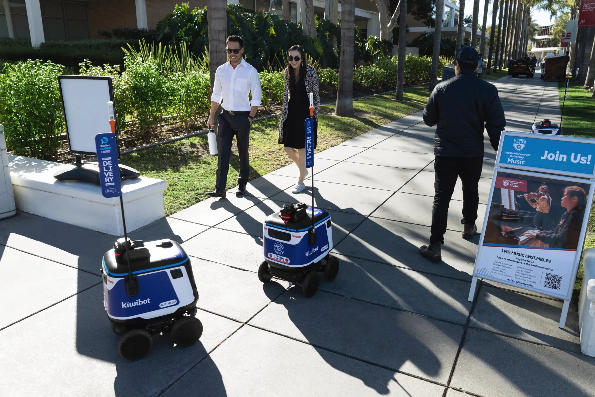Kiwibot