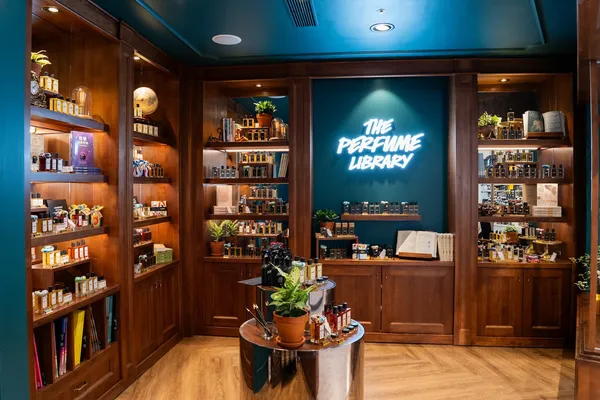LUSH 全台最大店在台中 LaLaport！