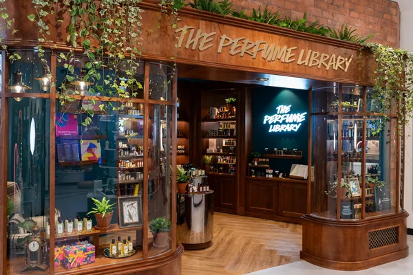 LUSH 全台最大店在台中 LaLaport！