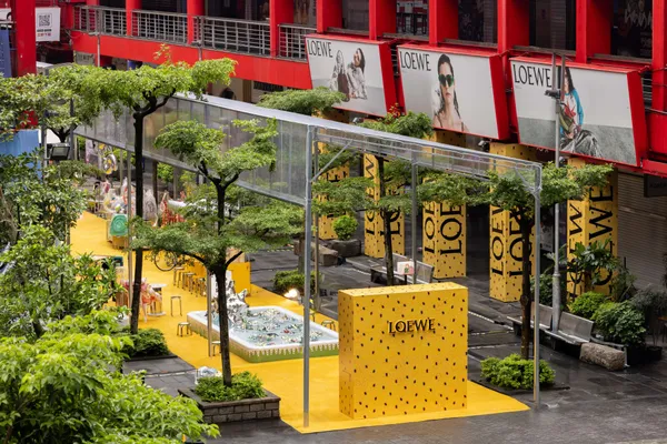 LOEWE Paula's Ibiza夜市活動