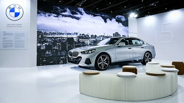 BMW 攜手 2024 年度台北當代藝術博覽會，精彩展演豪華純電未來移動新概念！