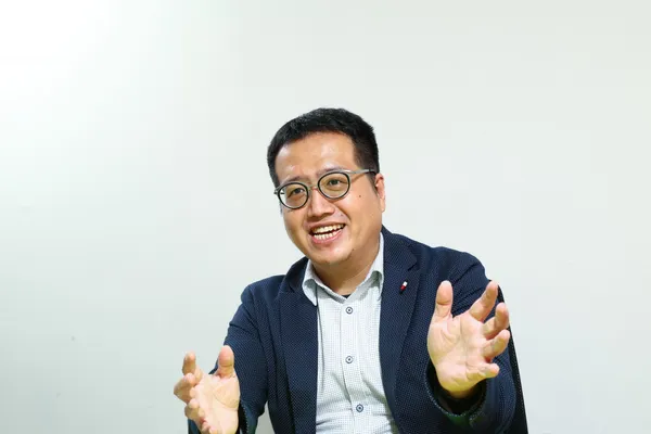 潮網科技執行長駱呈義。