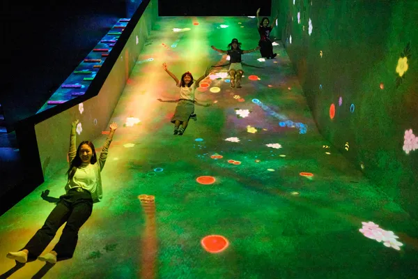 teamLab