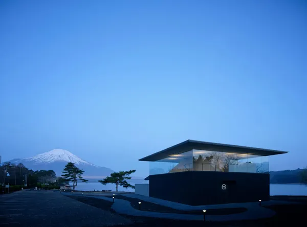 在富士山山腳下做桑拿