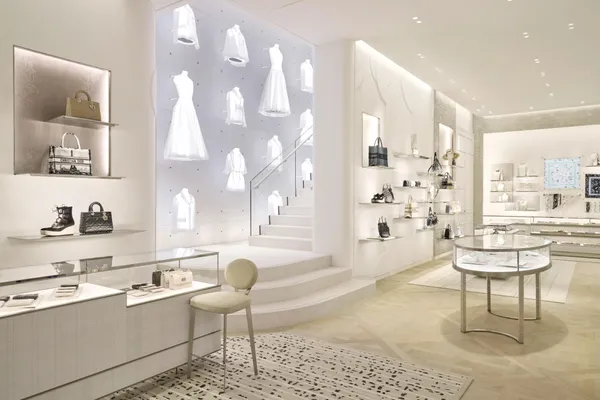 DIOR 新光三越 DIAMOND TOWERS 專賣店