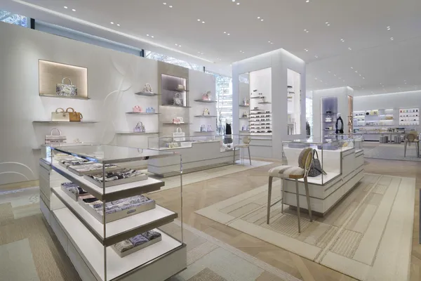 DIOR 新光三越 DIAMOND TOWERS 專賣店