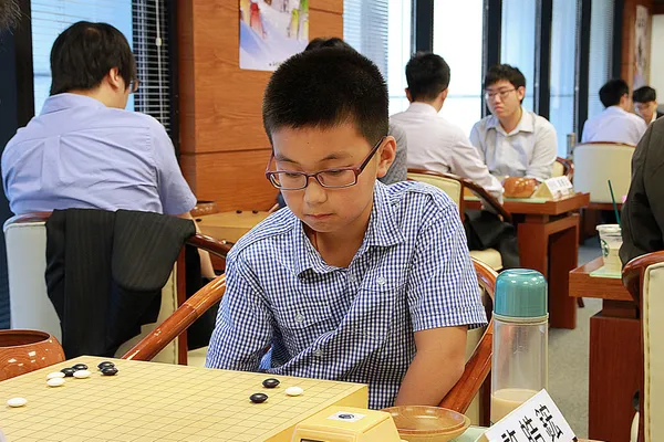 台灣棋王許皓鋐 小時候.JPG