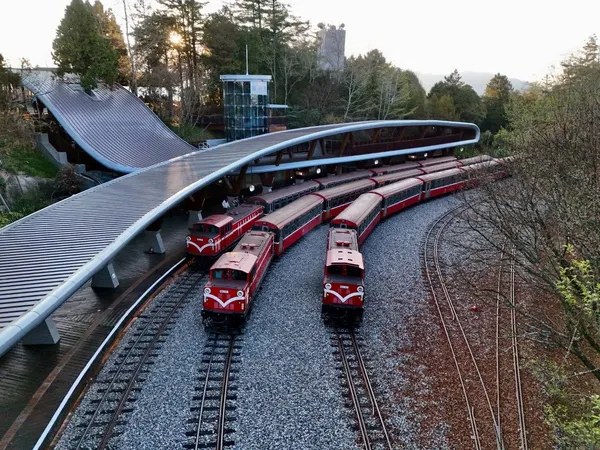 阿里山林鐵通車