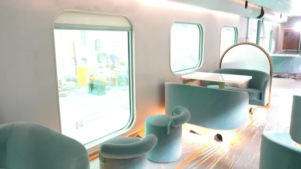 台鐵最新觀光列車「山嵐號、海風號」