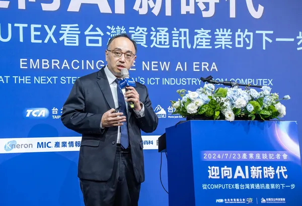 資策會所長洪春暉.jpg