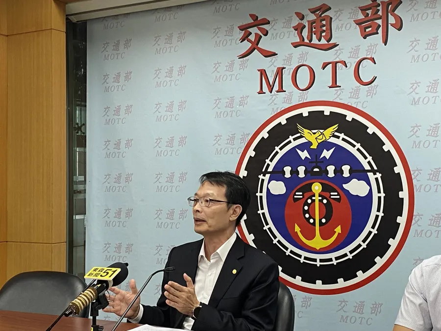 無人機新制最快12月上路！14歲就可考照、500克以上機種全納管，修法亮點一次看