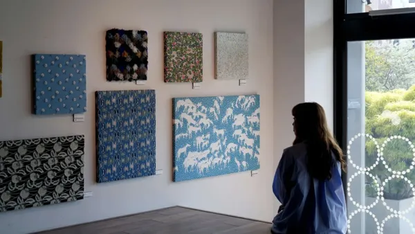 皆川明 minä perhonen 登陸台南！進駐友愛街旅館，以「森林」為題展出細緻窗貼、繃布畫