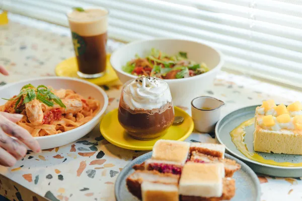 GinGin Coffee 忠孝店