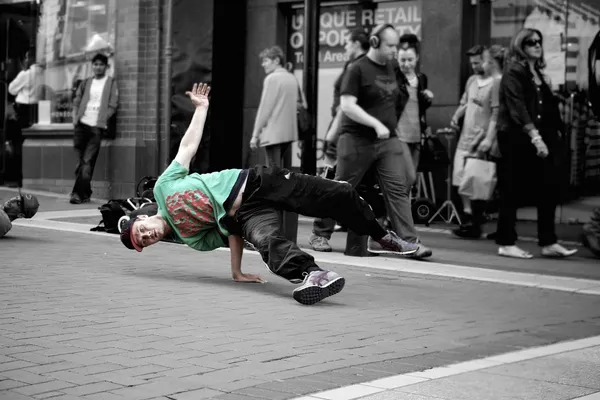 b-boying-413726_1280.jpg