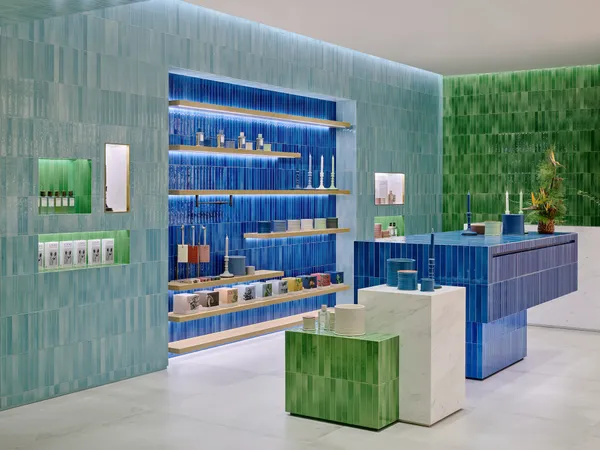 LOEWE Perfumes精品店 (3).jpg